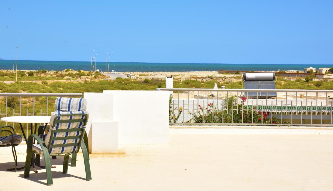 Appartements Neufs Et Modernes Entre Ter Et Mer Sulaymān Exterior foto